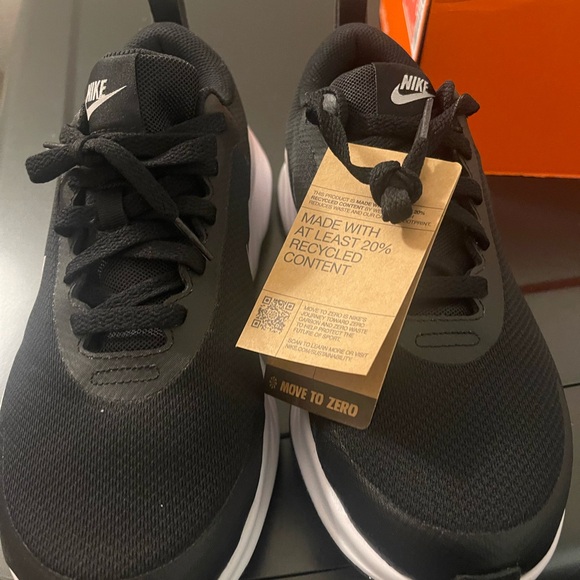 NEW Nike Promina Size 9 - Picture 5 of 6